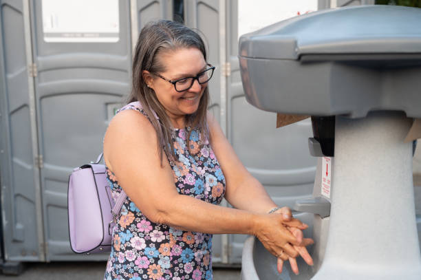 Best Construction site porta potty rental  in Altoona, WI